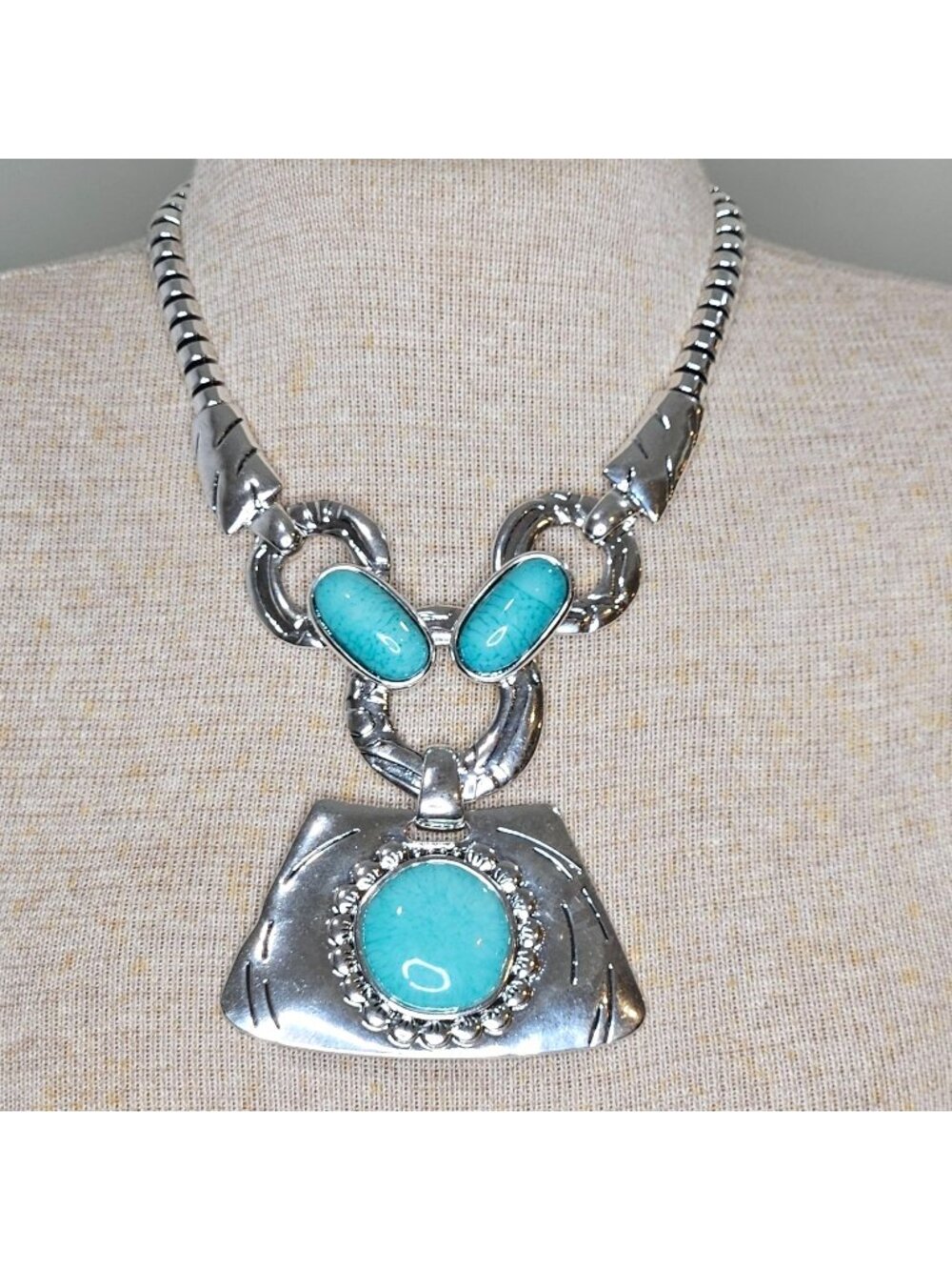 Navajo Style Statement Necklace Faux Turquoise Silvertone 20" Long Boho